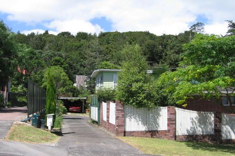 Photo of property in 2/28 Simon Ellice Drive, Bayview, Auckland, 0629