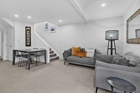 Photo of property in 2/317 Lake Road, Hauraki, Auckland, 0622