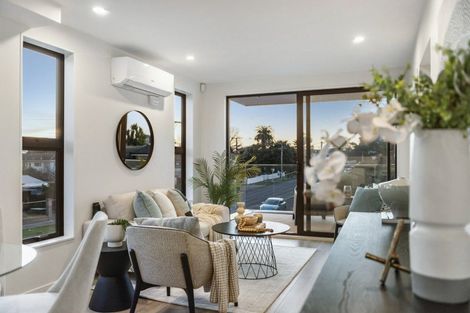 Photo of property in 4/2 Fairview Road, Papatoetoe, Auckland, 2025