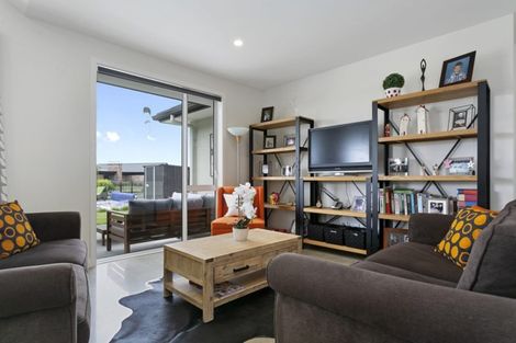 Photo of property in 13 Alan Livingston Drive, Cambridge, 3434