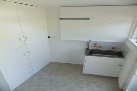 Photo of property in 46 Deuxberry Avenue, Northcote, Auckland, 0627