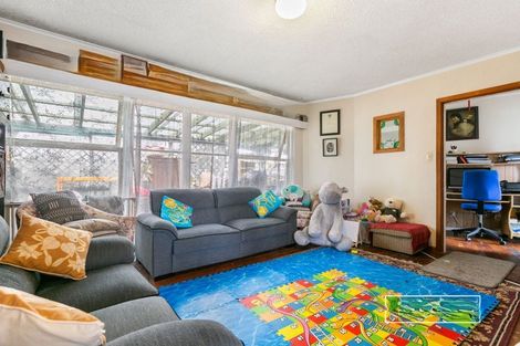 Photo of property in 72 Friedlanders Road, Manurewa, Auckland, 2102
