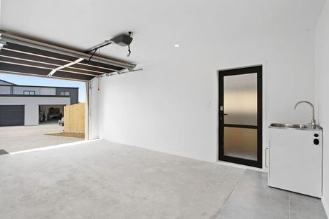 Photo of property in 9 Poutawa Lane, Clarks Beach, 2122