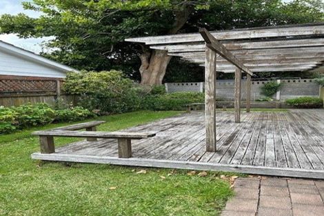 Photo of property in 2/8 Jutland Road, Hauraki, Auckland, 0622