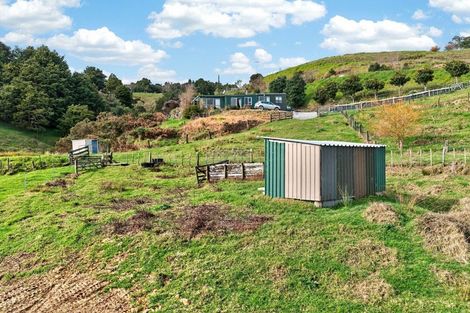 Photo of property in 63 Porter Road, Paparoa, 0571