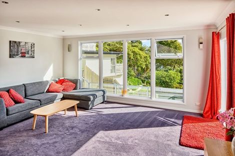 Photo of property in 61 Walter Road, Lowry Bay, Lower Hutt, 5013