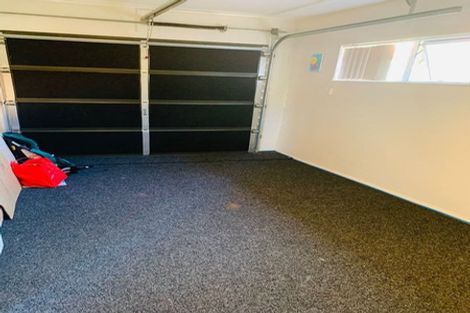 Photo of property in 36 Ray Small Drive, Papakura, 2110