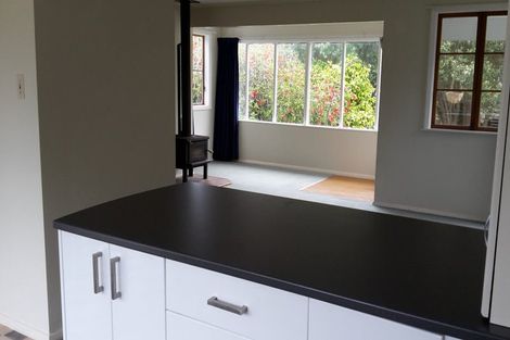 Photo of property in 8 Mahoe Street, Otaki Beach, Otaki, 5512