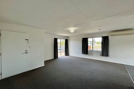 Photo of property in 94 Tait Drive, Greenmeadows, Napier, 4112
