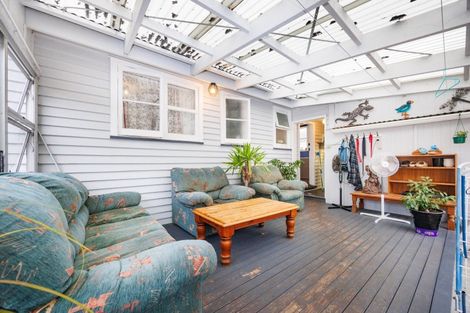 Photo of property in 8 Easton Street, Foxton, 4814