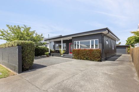 Photo of property in 1111a Heretaunga Street East, Parkvale, Hastings, 4122