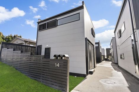 Photo of property in 14f Andrew Road, Howick, Auckland, 2010