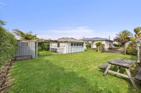 Photo of property in 13 Lorenzen Bay Road, Raglan, 3225