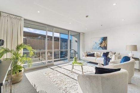 Photo of property in Portal Apartments, 6a/42 Cable Street, Te Aro, Wellington, 6011
