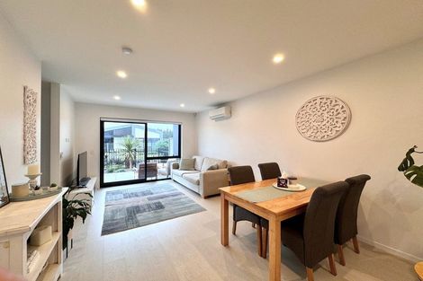 Photo of property in 14 Juniper Drive, Rosehill, Papakura, 2113
