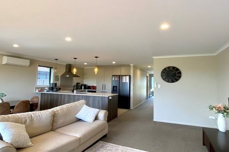 Photo of property in 3 Carriage Close, Omokoroa, 3114
