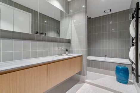 Photo of property in 33 Tirotai Crescent, Westmere, Auckland, 1022