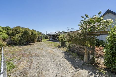 Photo of property in 173 Bridge Street, Bulls, 4818