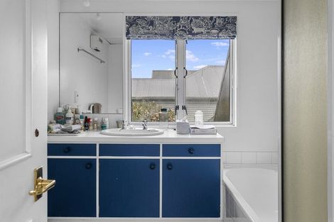 Photo of property in 22 Clissold Street, Merivale, Christchurch, 8014