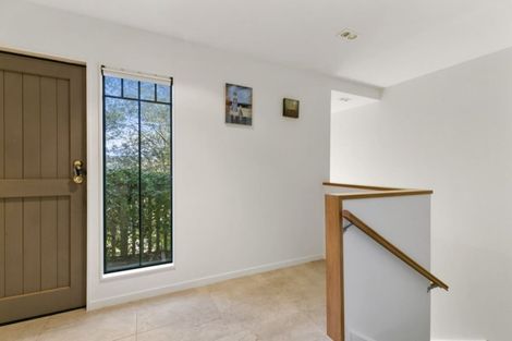 Photo of property in 23 Creswick Terrace, Northland, Wellington, 6012