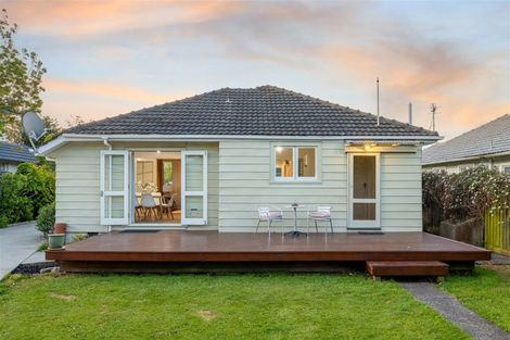 Photo of property in 218 Weston Road, St Albans, Christchurch, 8052