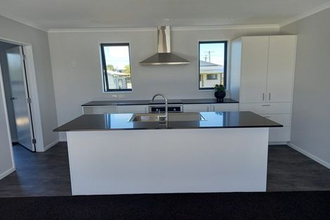 Photo of property in 1a Warren Street, Foxton Beach, 4815