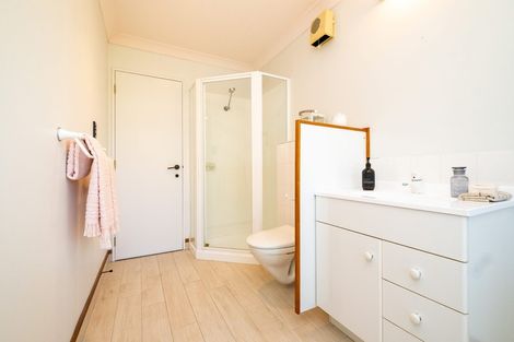 Photo of property in 20b Seapoint Road, Bluff Hill, Napier, 4110