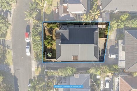 Photo of property in 1/5 Sharon Road, Waiake, Auckland, 0630