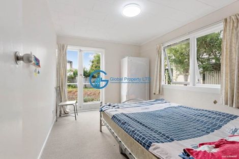Photo of property in 18a Powell Street, Avondale, Auckland, 1026