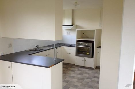 Photo of property in 89 Ruskin Road, Newlands, Wellington, 6037