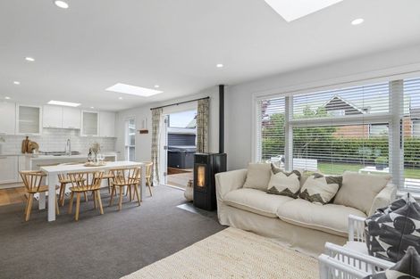 Photo of property in 77 Rutland Street, St Albans, Christchurch, 8014