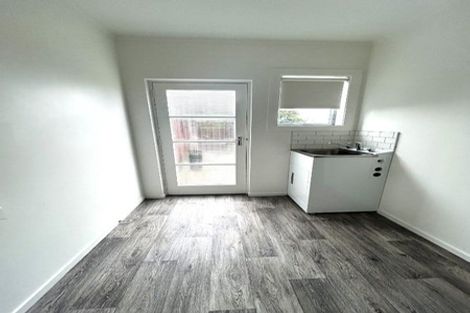 Photo of property in 17b Highlight Parade, Te Atatu South, Auckland, 0610