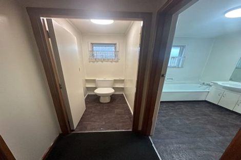 Photo of property in 1/215 Swanson Road, Henderson, Auckland, 0610