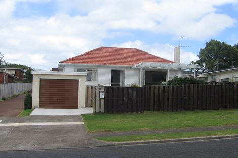 Photo of property in 3/4 Trafalgar Road, Milford, Auckland, 0620