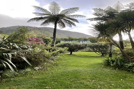 Photo of property in 20 Golden Sands Road, Barrytown, Runanga, 7873