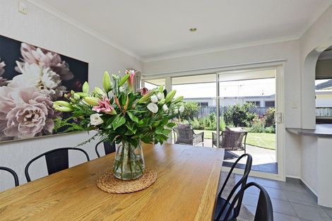 Photo of property in 6 Brompton Drive, Taradale, Napier, 4112