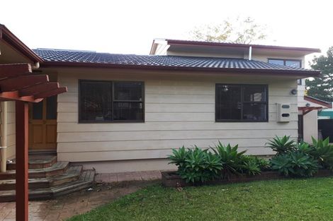 Photo of property in 5 West Harbour Drive, West Harbour, Auckland, 0618