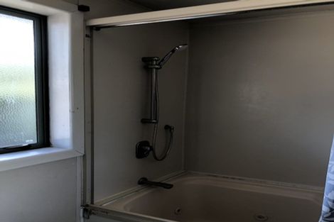 Photo of property in 9 Greers Road, Weymouth, Auckland, 2103