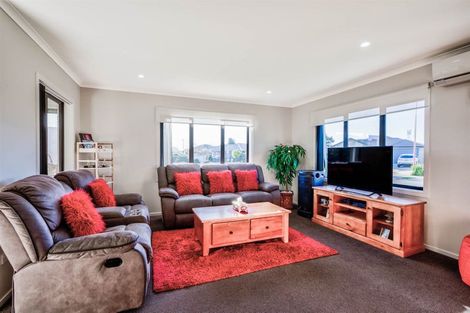 Photo of property in 11 Stan Heather Drive, Glenview, Hamilton, 3206