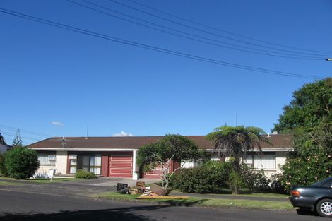 Photo of property in 1/6 Hinekohu Street, New Lynn, Auckland, 0600