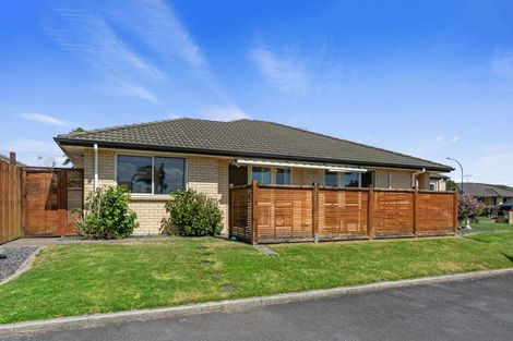 Photo of property in 12 Beachmere Place, Papamoa Beach, Papamoa, 3118