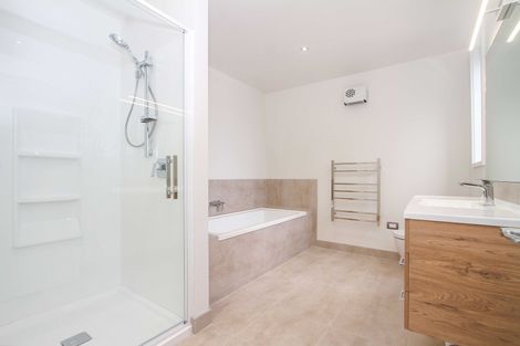 Photo of property in 35 Wallace Road, Ranui, Auckland, 0612