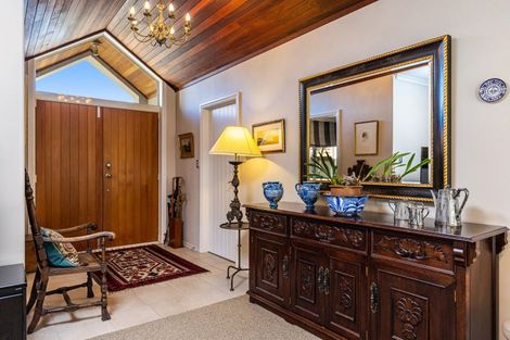 Photo of property in 10 Glentui Place, Waikawa, Picton, 7220