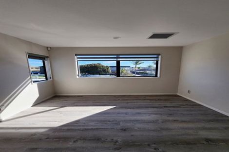 Photo of property in 46c Hart Road, Hauraki, Auckland, 0622