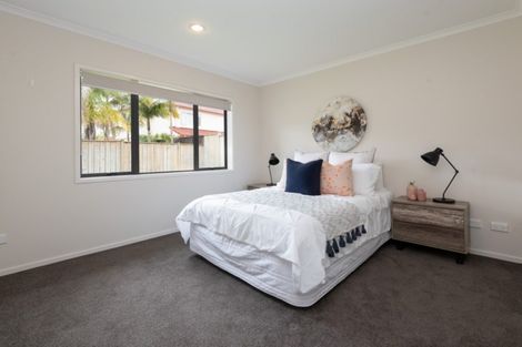 Photo of property in 50 Cyril French Drive, Flat Bush, Auckland, 2016