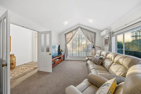 Photo of property in 136 Kilkenny Drive, East Tamaki Heights, Auckland, 2016