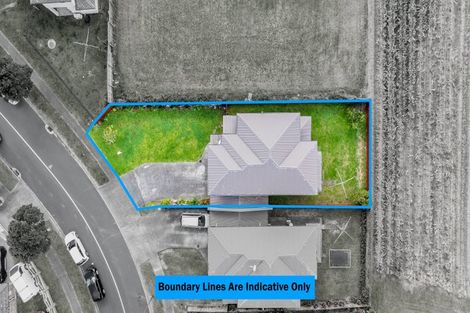 Photo of property in 28 Crossandra Drive, Mangere, Auckland, 2022