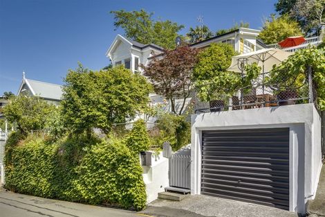 Photo of property in 6 Cameron Road, Bluff Hill, Napier, 4110