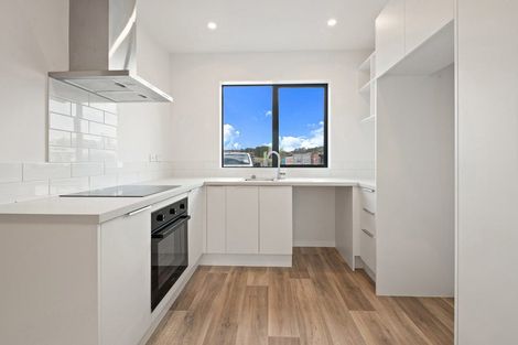Photo of property in 5 Nga Pona Toru Road, Flat Bush, Auckland, 2019