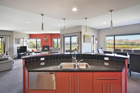 Photo of property in 208 Breckenridge Road, Puketapu, Napier, 4183